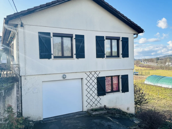 Maison individuelle à Pouxeux - 3 chambres, garage et jardin à 149 000 € 