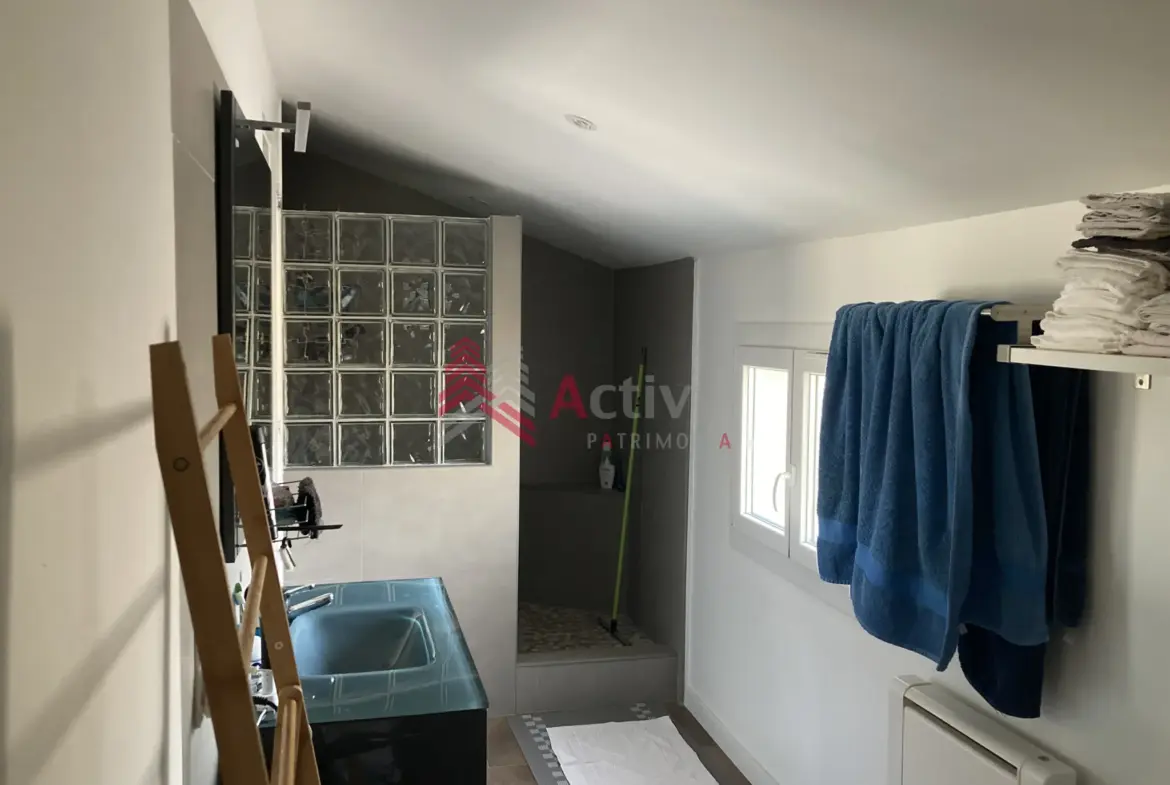 Arles : Maison F4 avec Terrasse et Jardin à 250 000 € 
