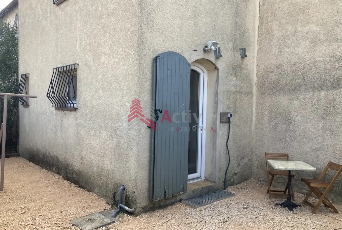 Arles : Maison F4 avec Terrasse et Jardin à 250 000 € 