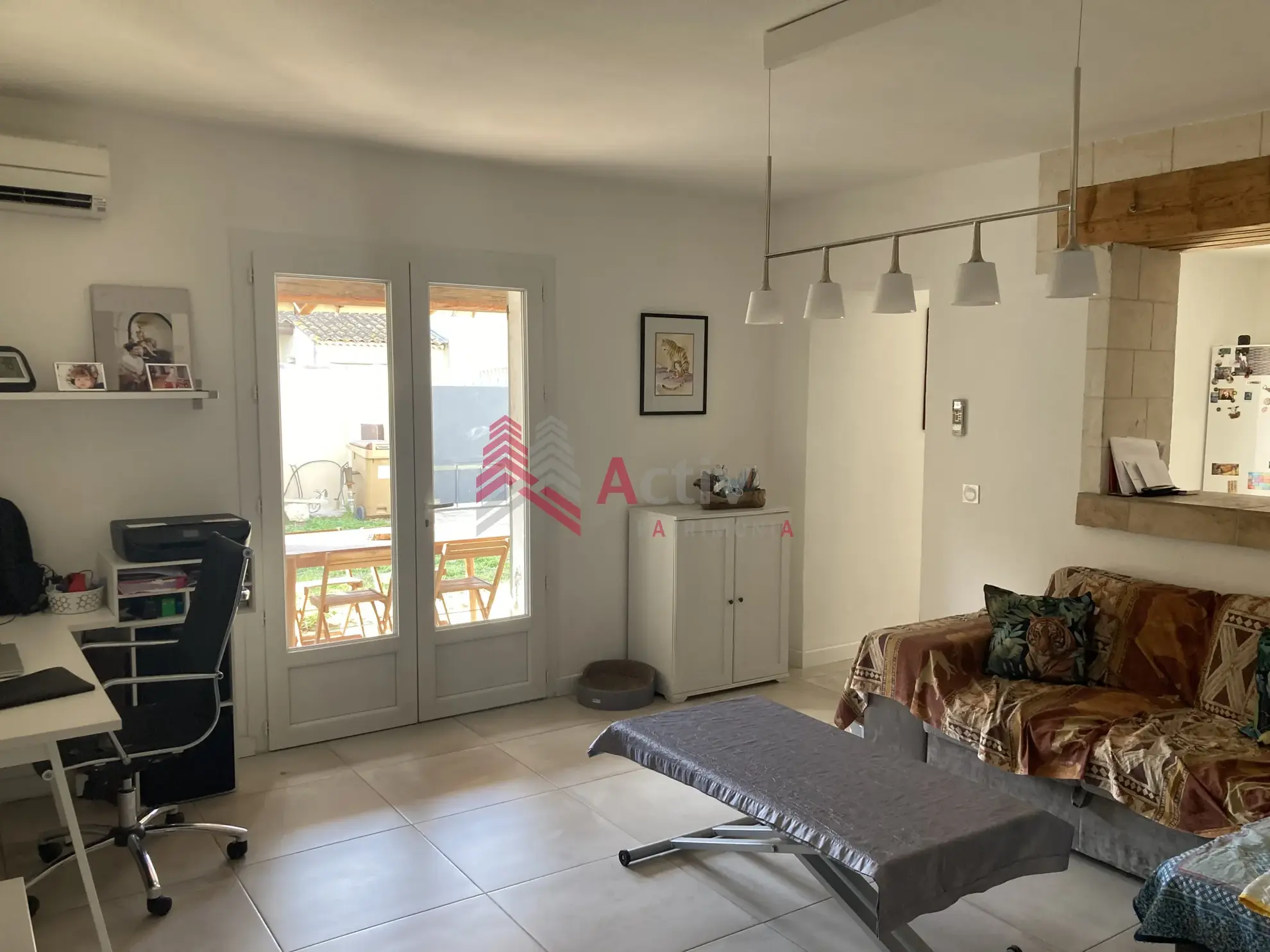 Arles : Maison F4 avec Terrasse et Jardin à 250 000 € 