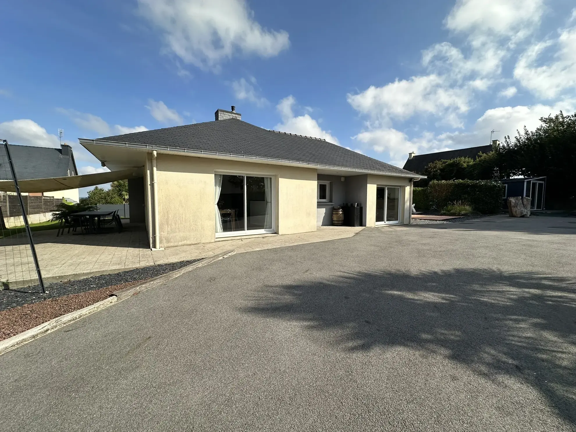 Maison de plain-pied à vendre à Saint-Barthélemy - 3 chambres, 907 m² 