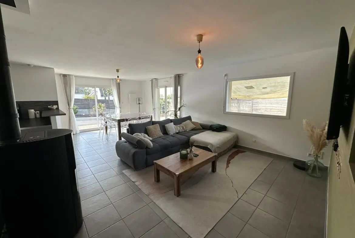 Maison de plain-pied à vendre à Saint-Barthélemy - 3 chambres, 907 m² 