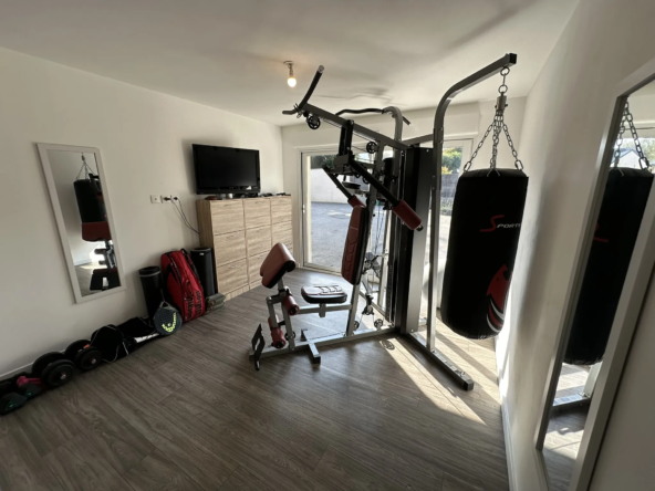 Maison de plain-pied à vendre à Saint-Barthélemy - 3 chambres, 907 m² 