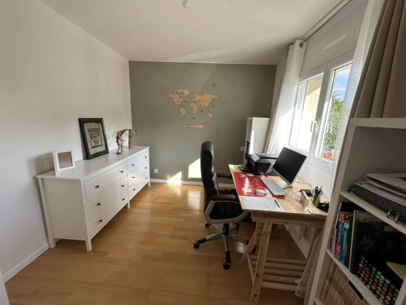 Maison de plain-pied à vendre à Saint-Barthélemy - 3 chambres, 907 m² 