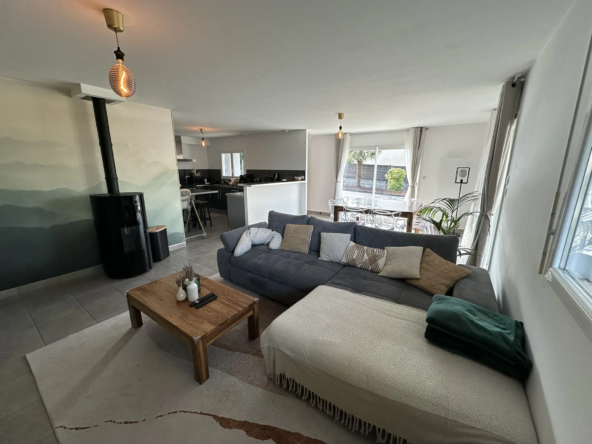 Maison de plain-pied à vendre à Saint-Barthélemy - 3 chambres, 907 m² 