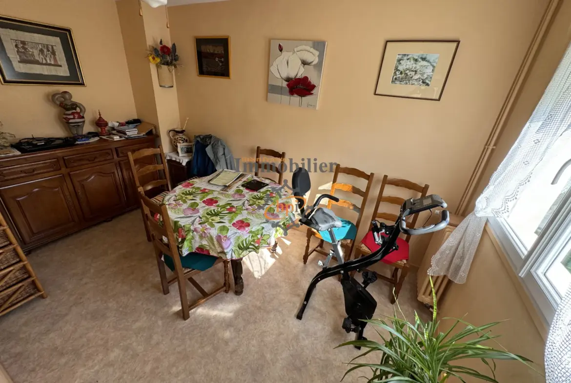 Appartement avec terrasse à vendre à Saint Affrique 