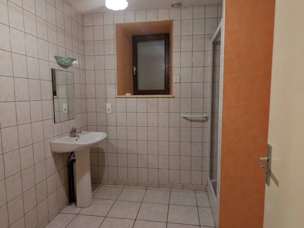 Maison de caractère à vendre à Gy (70) avec grand garage 