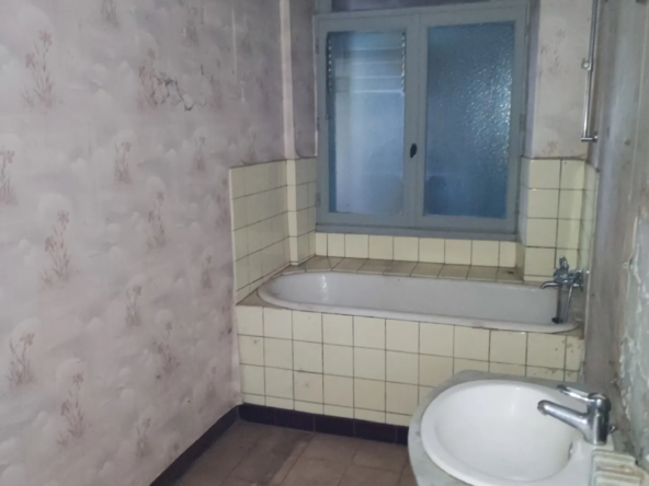 Maison Mitoyenne de 120m² à Bart - Grand Potentiel de Transformation 