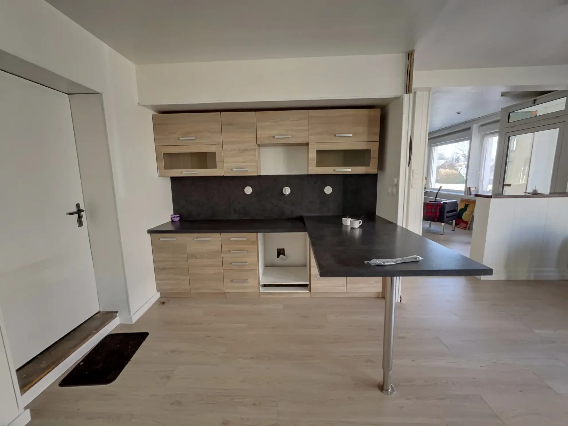 Maison avec Immeuble Commercial à Bignan - 189 280 € 
