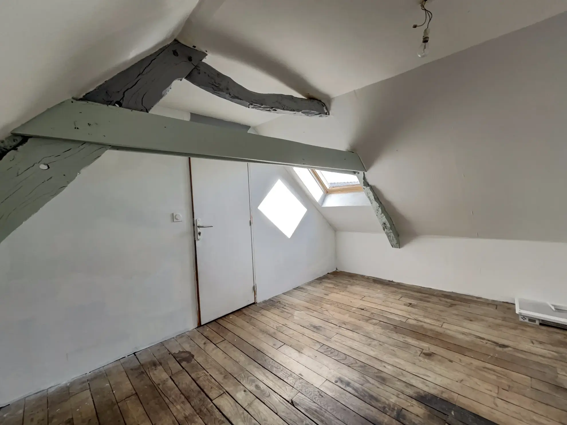 Maison avec Immeuble Commercial à Bignan - 189 280 € 