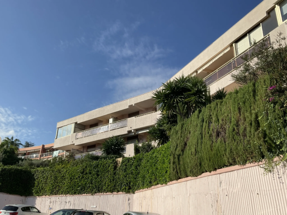Appartement 2 pièces avec vue mer à Villeneuve Loubet 