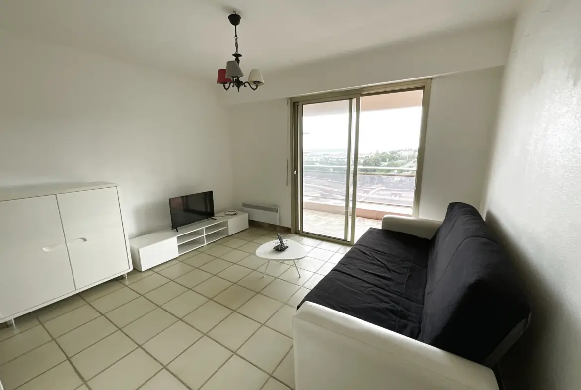 Appartement 2 pièces avec vue mer à Villeneuve Loubet 
