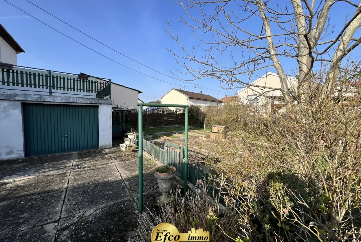 Maison mitoyenne 6 pièces à Pfastatt avec jardin et garage 