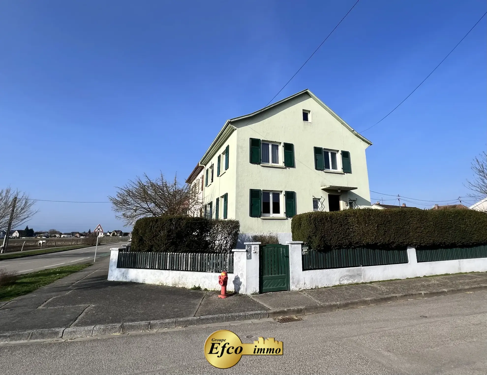 Maison mitoyenne 6 pièces à Pfastatt avec jardin et garage 