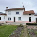 Maison spacieuse à vendre à Bazet - 143 m² avec dépendances