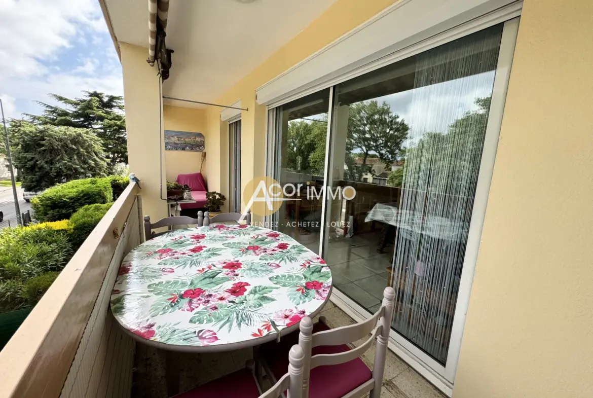Appartement lumineux 68m² à Sanary sur mer avec cave et parking 