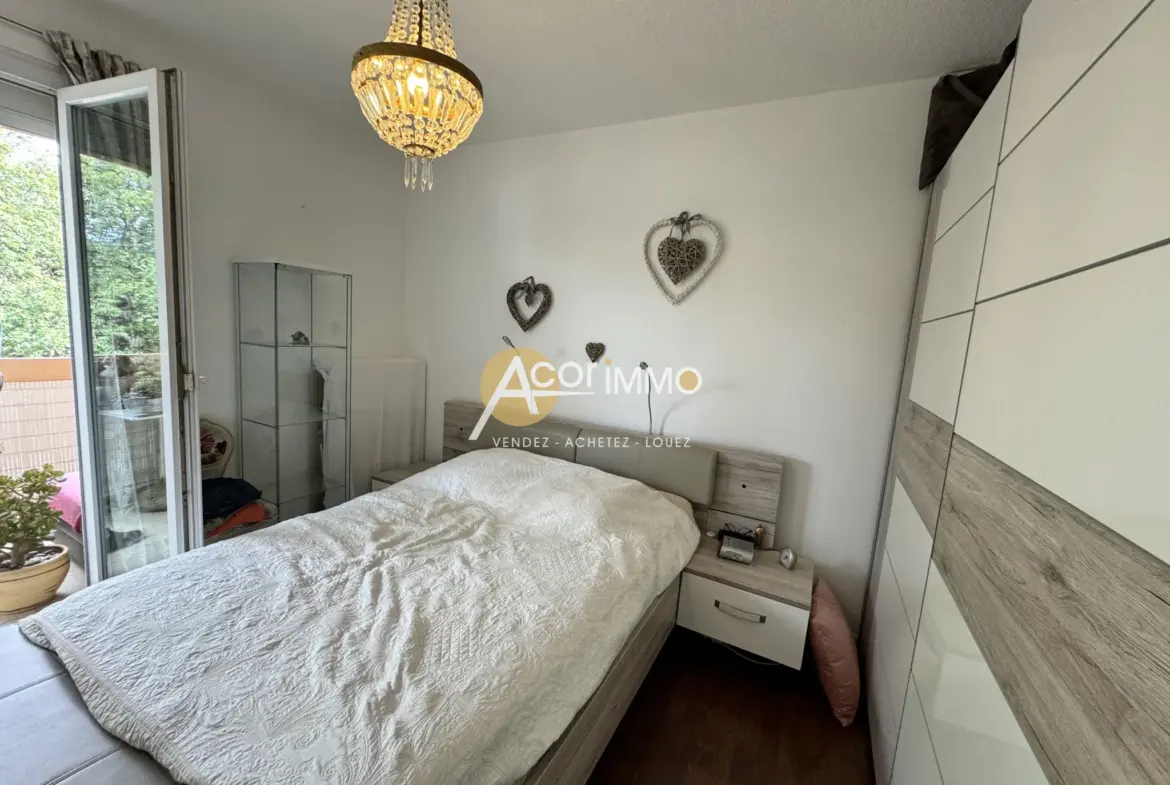 Appartement lumineux 68m² à Sanary sur mer avec cave et parking 