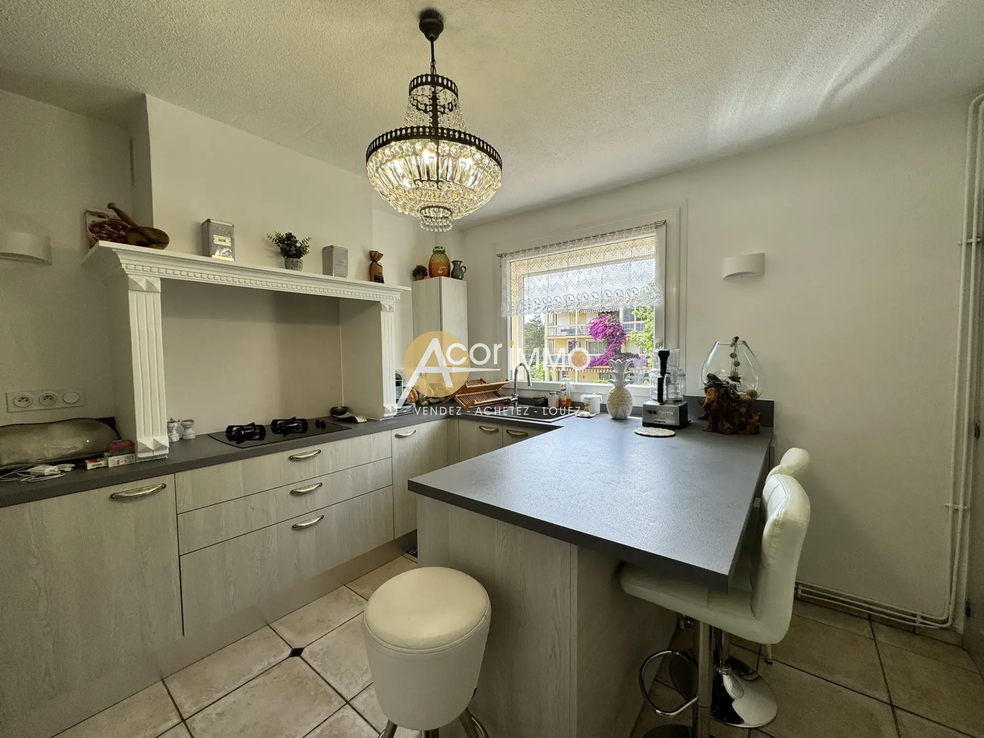 Appartement lumineux 68m² à Sanary sur mer avec cave et parking 