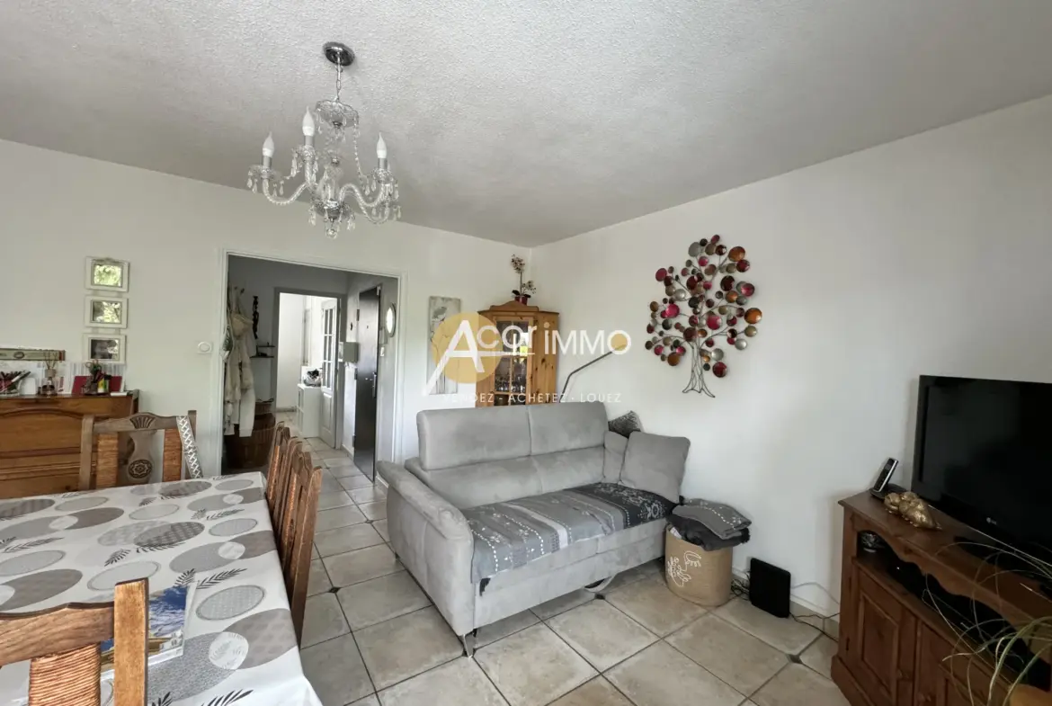 Appartement lumineux 68m² à Sanary sur mer avec cave et parking 