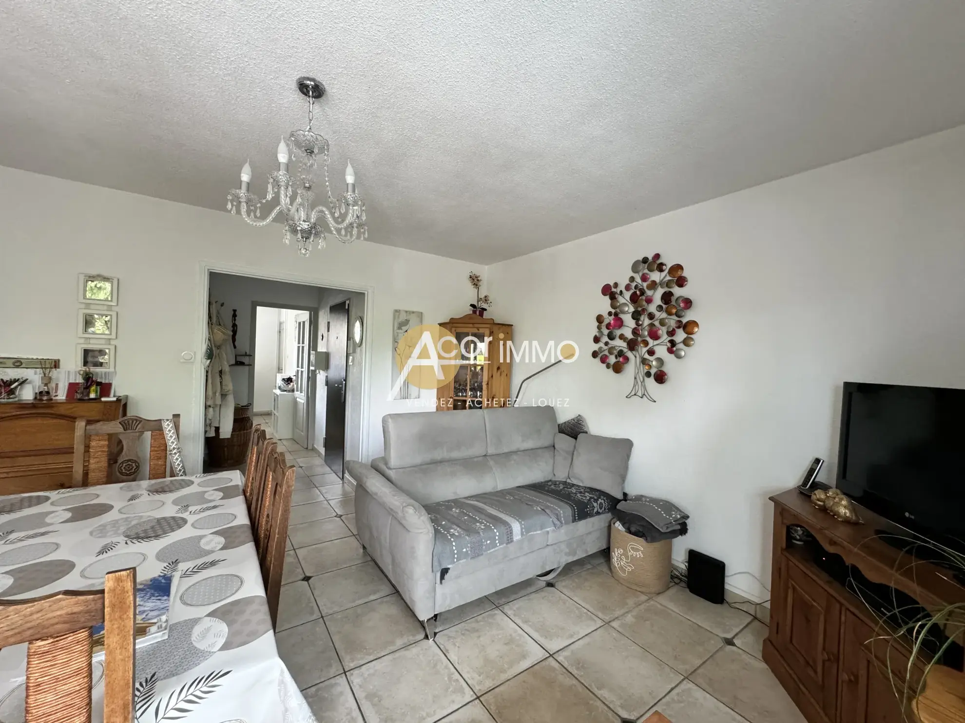 Appartement lumineux 68m² à Sanary sur mer avec cave et parking 