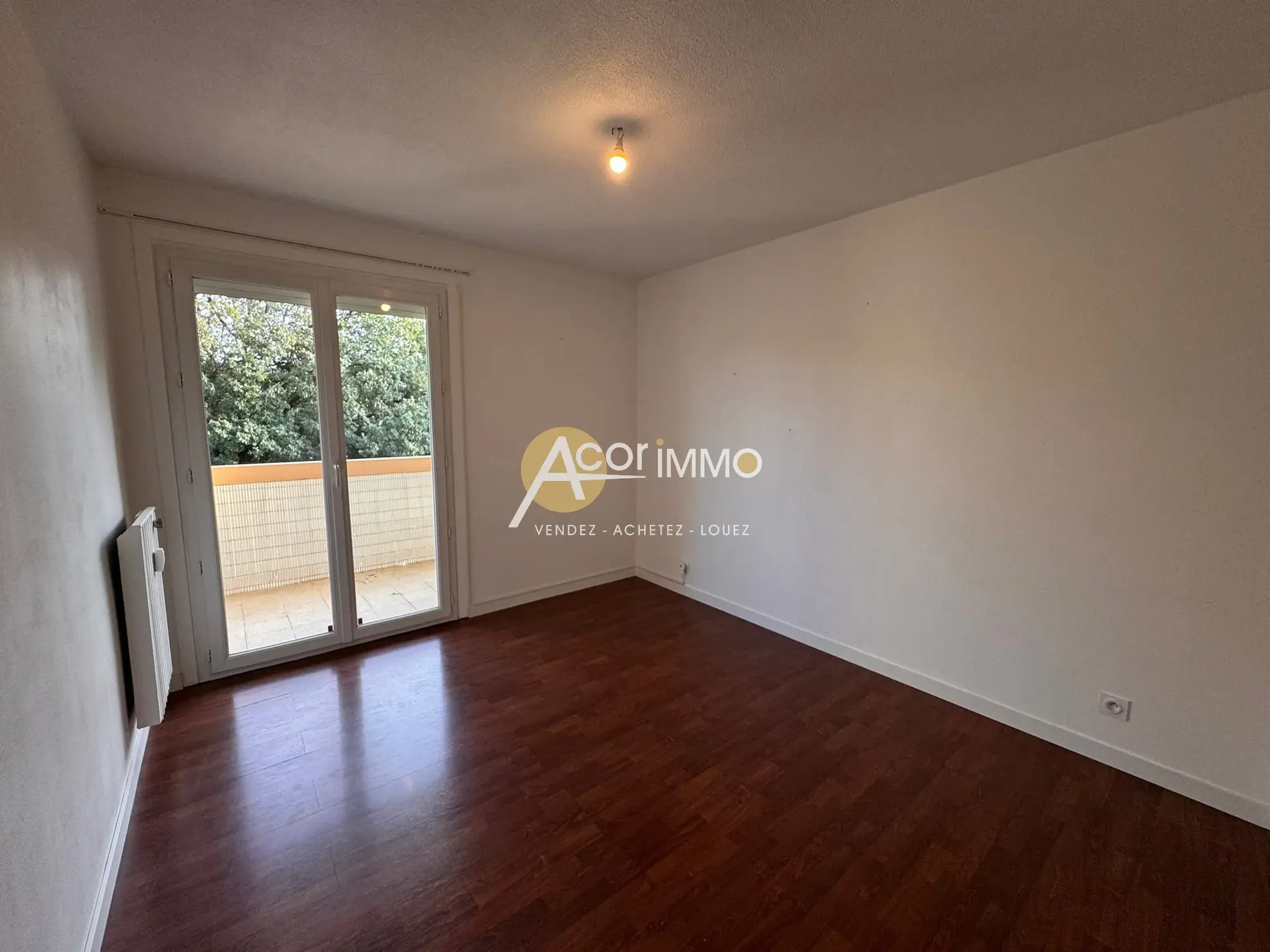 Appartement lumineux 68m² à Sanary sur mer avec cave et parking 