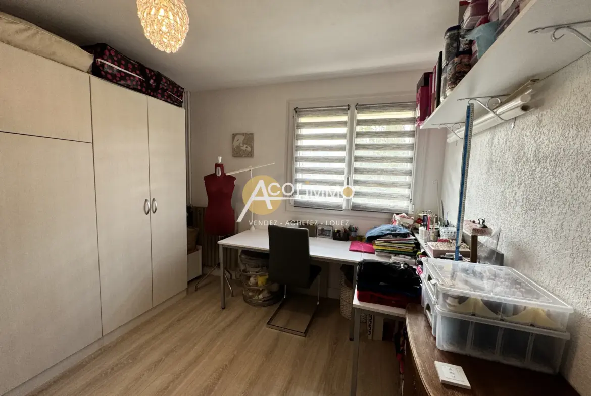 Appartement lumineux 68m² à Sanary sur mer avec cave et parking 