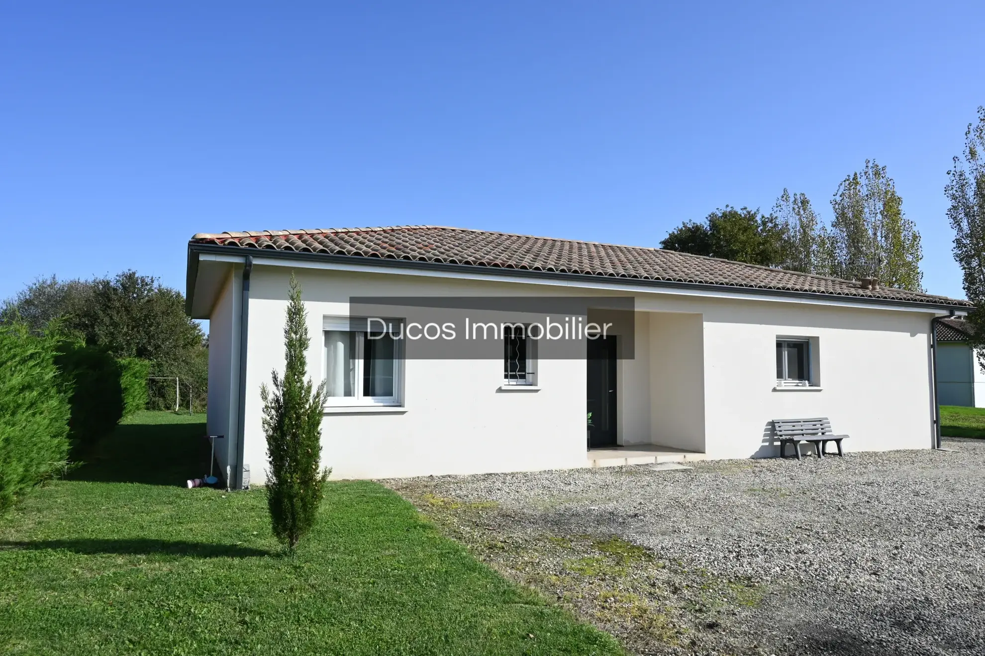 Maison récente sur l'axe Marmande Tonneins à St Pardoux du Breuil 