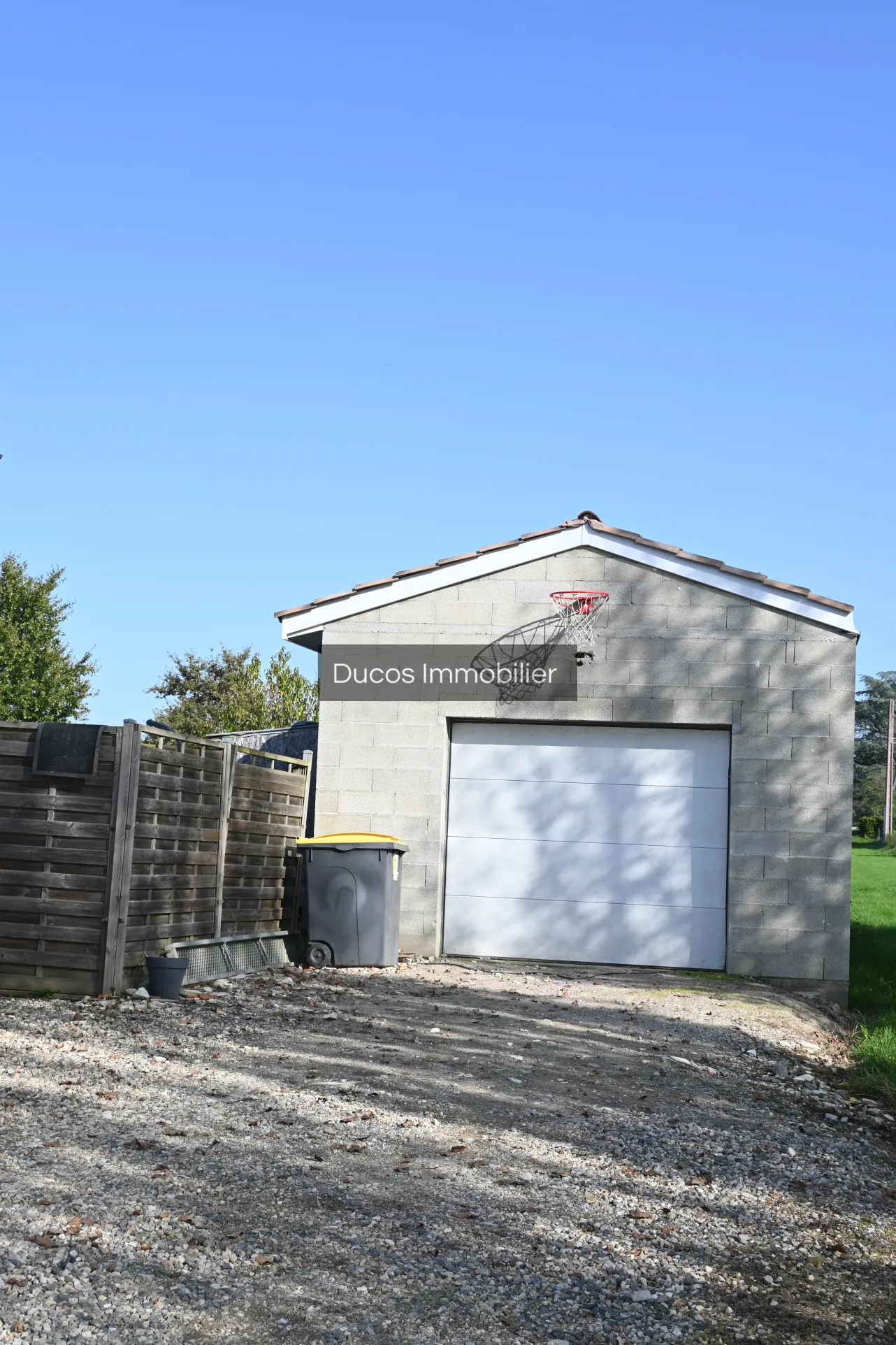 Maison récente sur l'axe Marmande Tonneins à St Pardoux du Breuil 