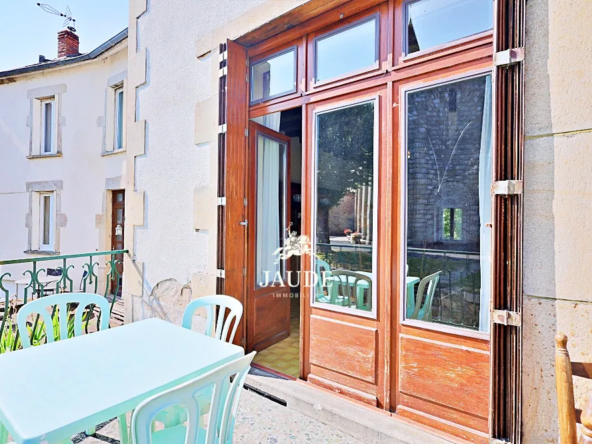 À vendre à Biollet : Maison avec 4 chambres et jardin 
