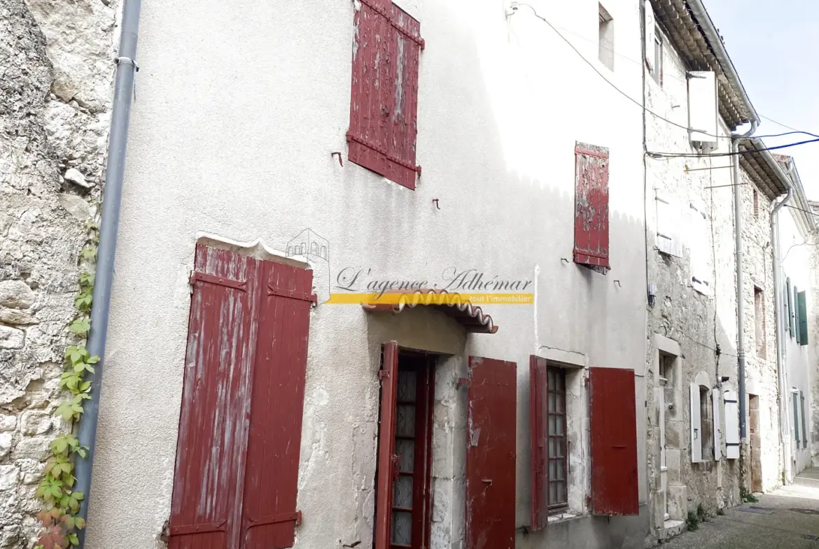 Maison de village à rénover à Espeluche - 234 000 € 