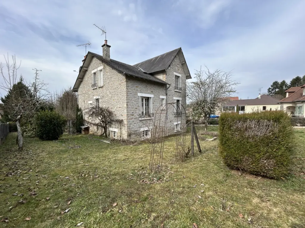 Grande maison à vendre à Seilhac en Corrèze