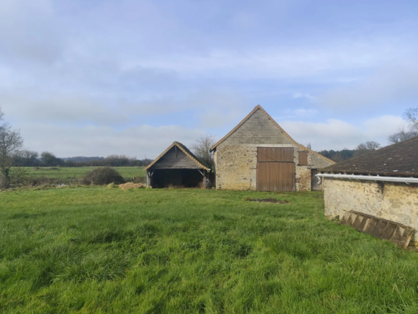 Longère à rénover au cœur de la campagne de Vion 