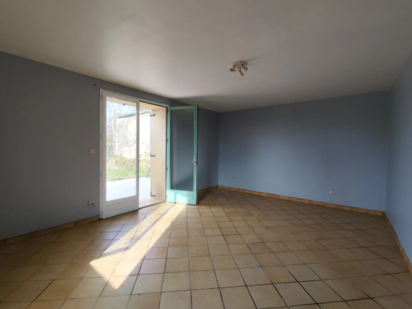 Longère à rénover au cœur de la campagne de Vion 