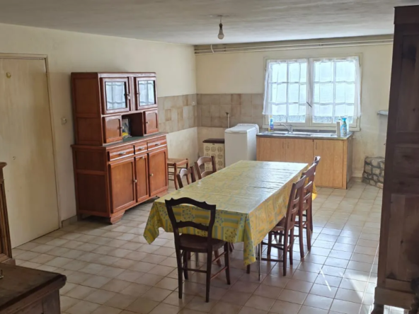 À vendre : Maison spacieuse de 118 m² à Thiré avec jardin 