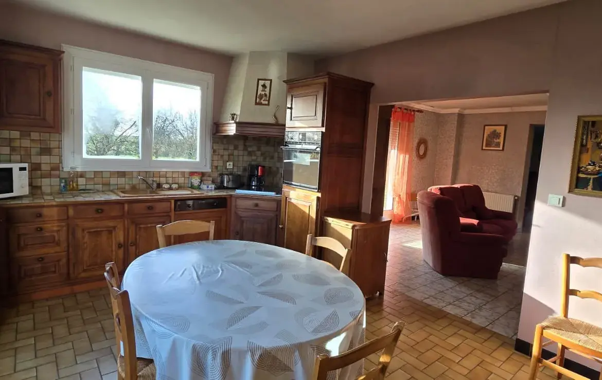 À vendre : Maison spacieuse de 118 m² à Thiré avec jardin 