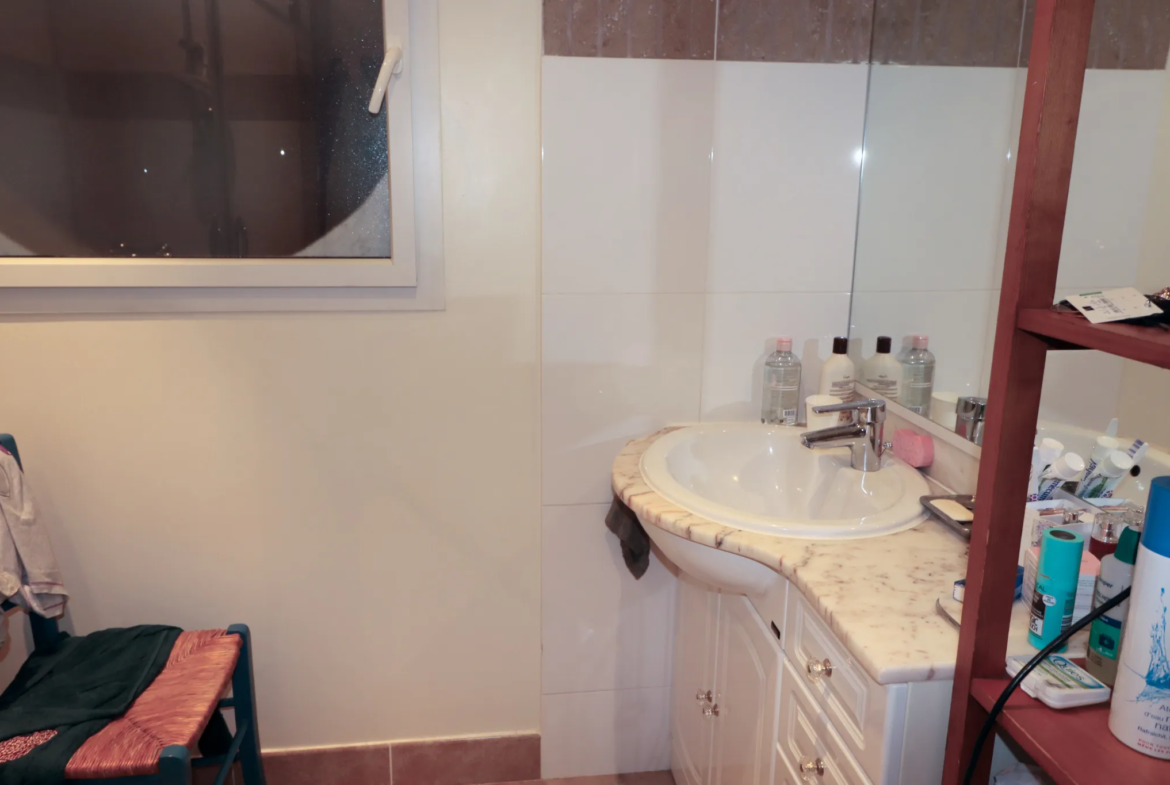 Bel Appartement T2 à Royan Proche Plage et Commodités 