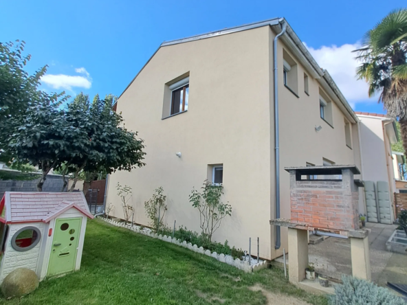 Maison familiale avec jardin à Odos 