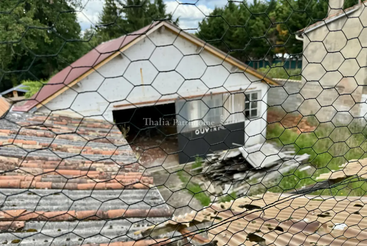 Immeuble de rapport à Bergerac avec dépendance et garage 