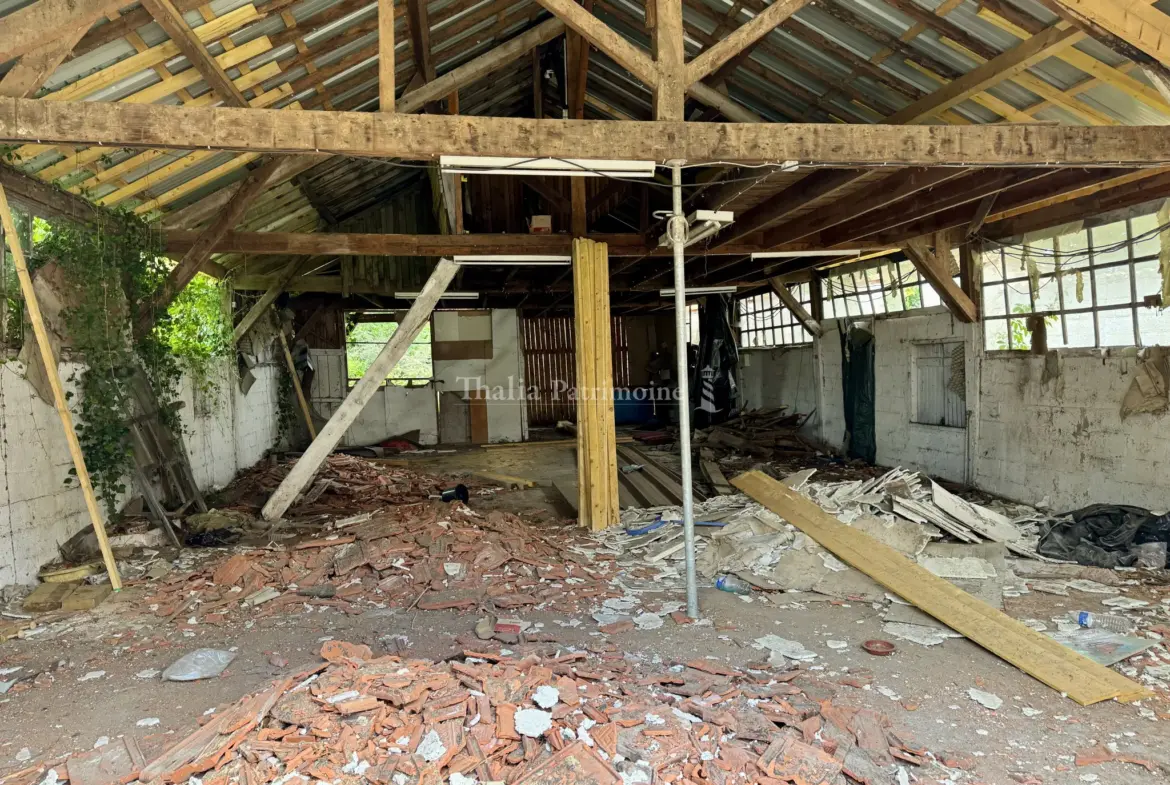 Immeuble de rapport à Bergerac avec dépendance et garage 