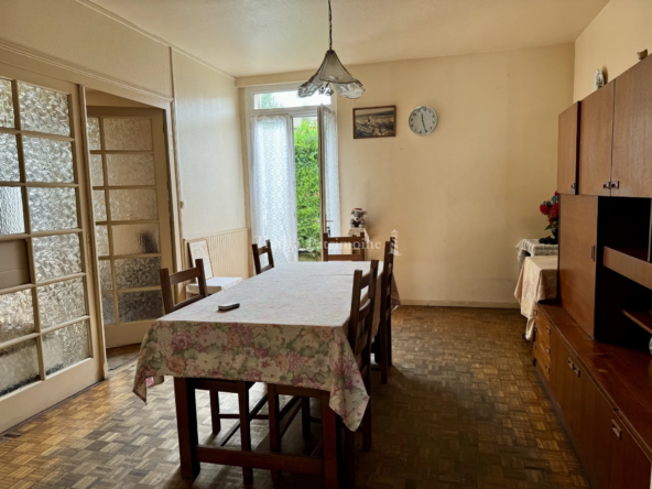 Immeuble de rapport à Bergerac avec dépendance et garage 