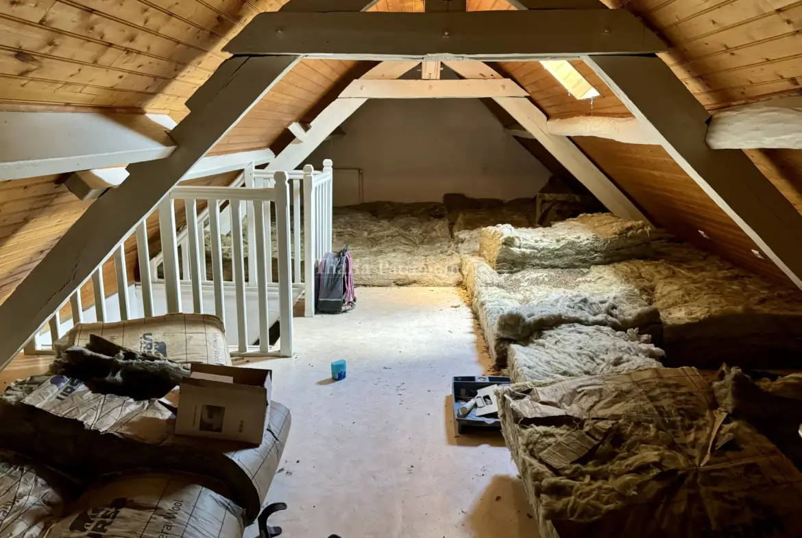 Immeuble de rapport à Bergerac avec dépendance et garage 