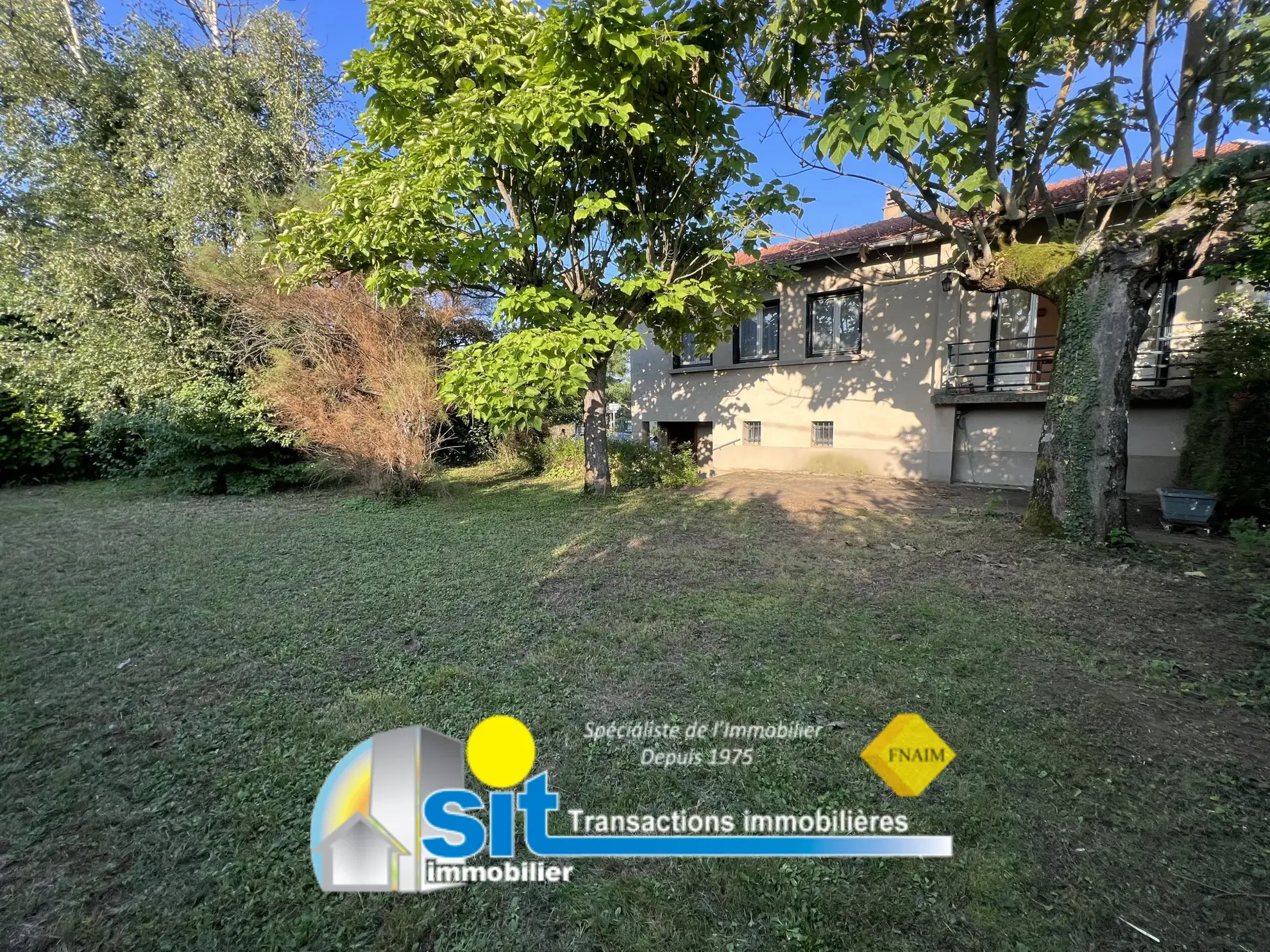 Maison à vendre à Chonas l'Amballan - 82 m² avec jardin 