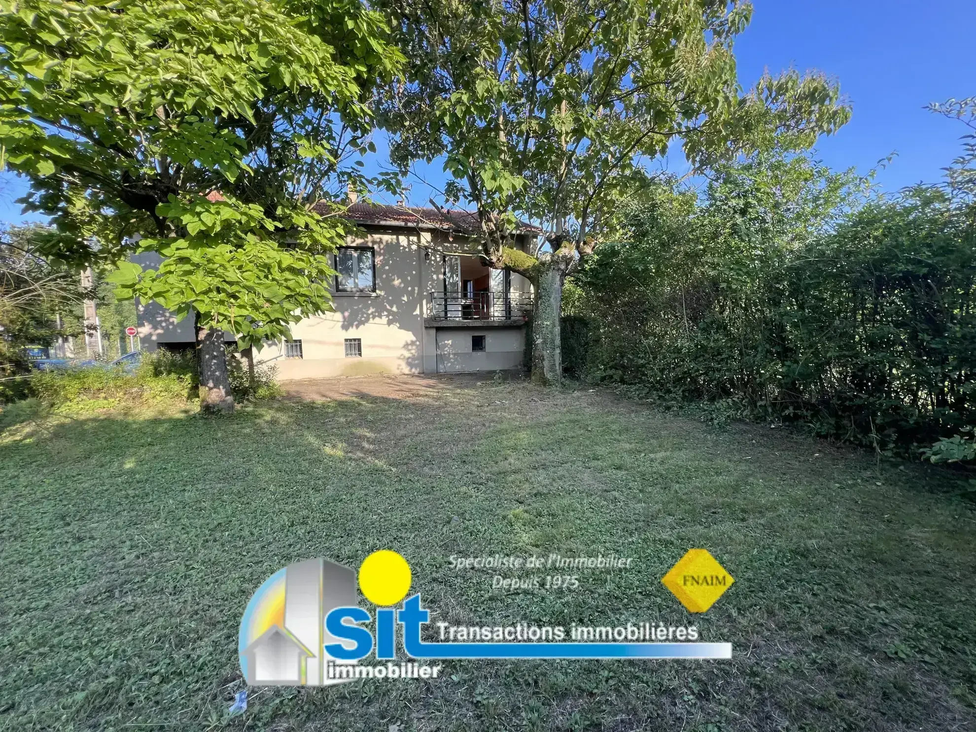 Maison à vendre à Chonas l'Amballan - 82 m² avec jardin 