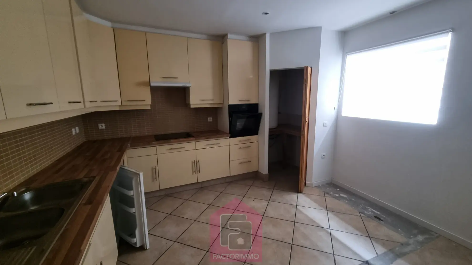 À vendre : Maison en pierre rénovée à Puy l'Eveque 