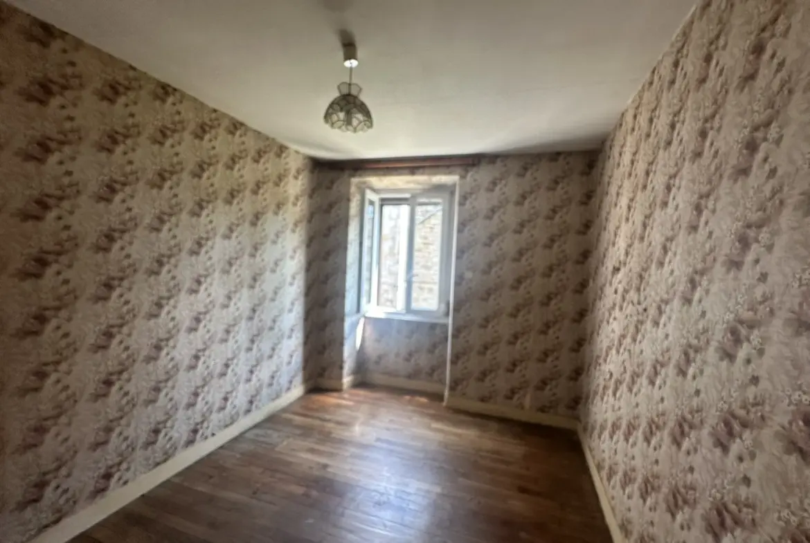 Maison de bourg à vendre à Guenin - 4 chambres 