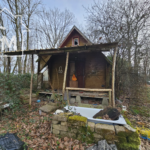 Terrain de loisirs avec chalet à rénover à Ferrières-en-Gâtinais