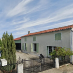 Maison de village plain-pied à Matha - Parfait pour investisseur