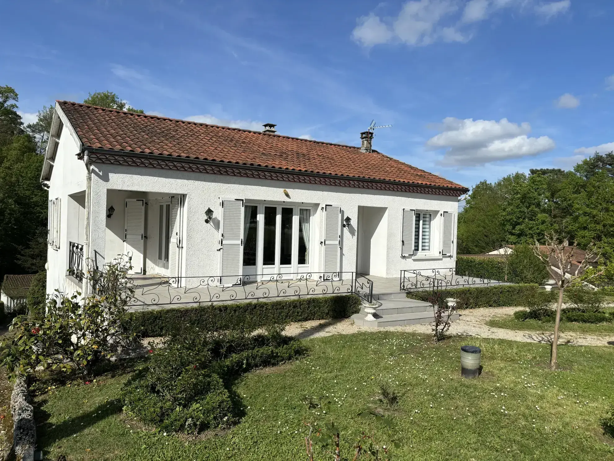 Charmante maison des années 70 à Chancelade 