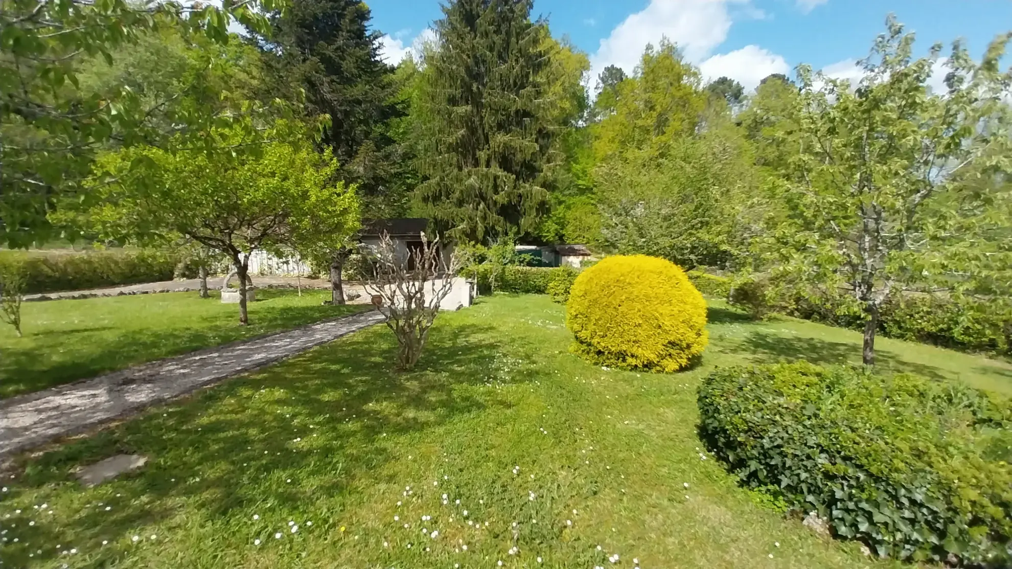 Charmante maison des années 70 à Chancelade 
