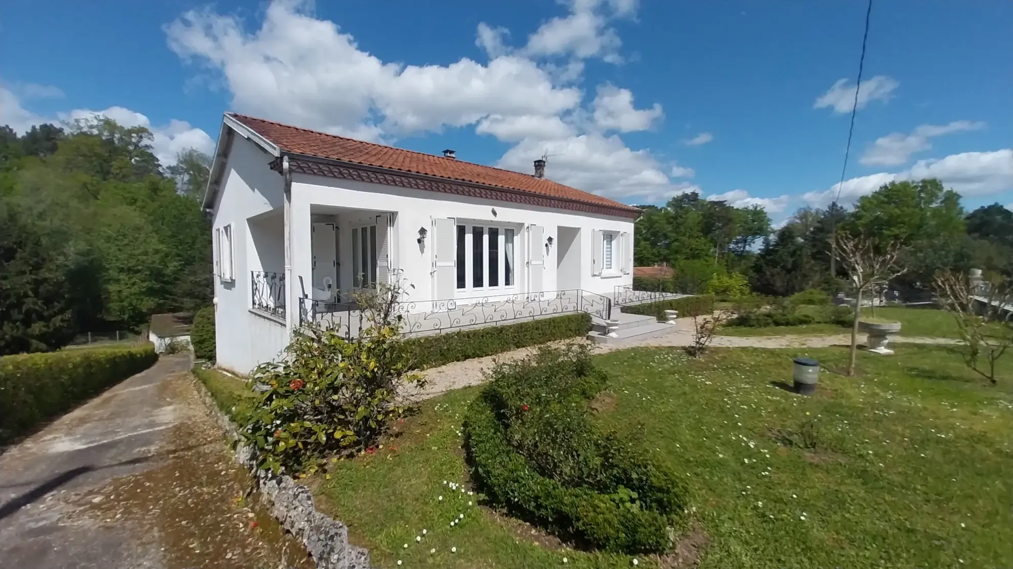 Charmante maison des années 70 à Chancelade 